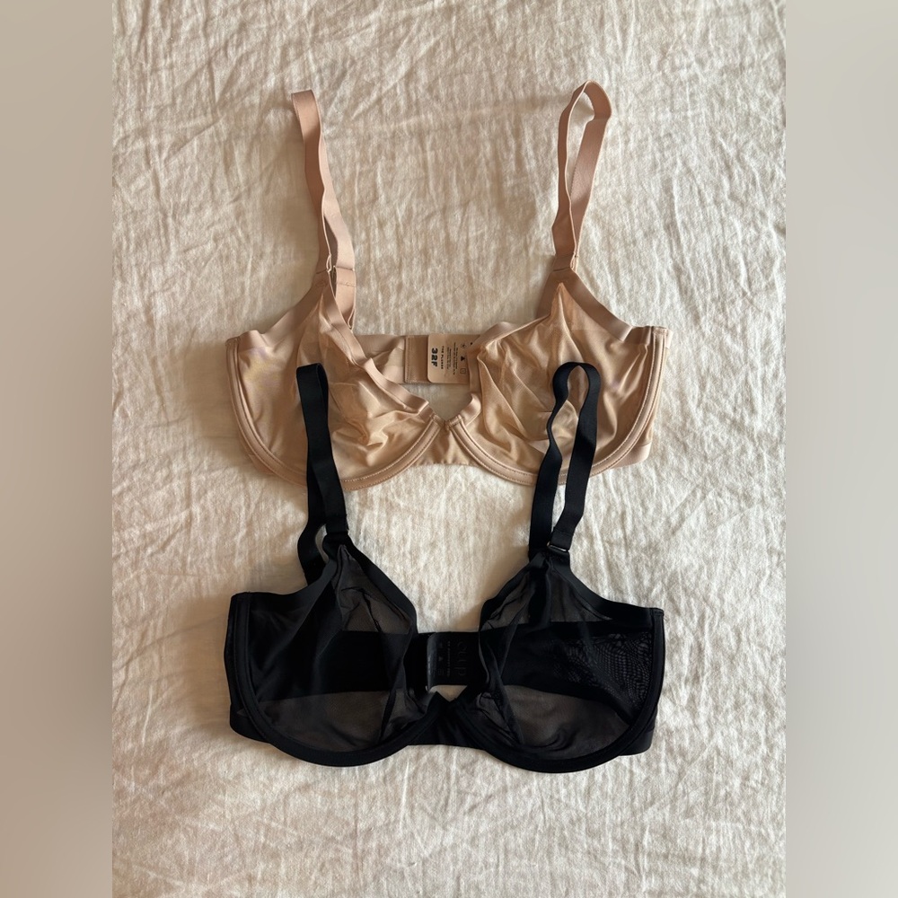 CUUP Black and Tan Plunge Bras 32F